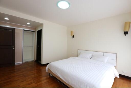 For RENT  3-Bed Condo in Bangkok