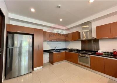 Duplex Penthouse For rent closed to BTS Asoke