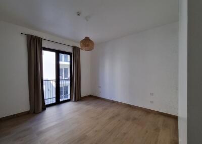 Spacious Layout  2BR  Vacant  Luxury Living