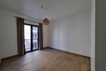 Spacious Layout  2BR  Vacant  Luxury Living