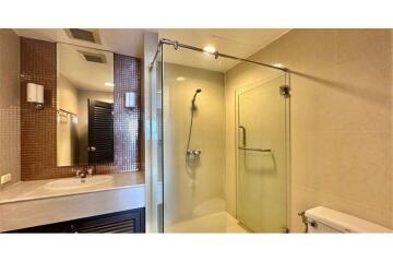 For Sale spacious 2 bedrooms on high floor@Lake Green