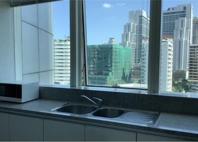 2 bed Millennium Sukhumvit for rent BTS Asoke