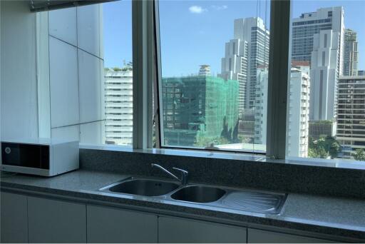 2 bed Millennium Sukhumvit for rent BTS Asoke