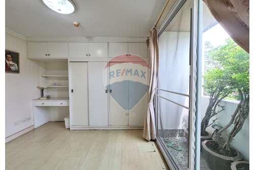 Homey Pet-Friendly Condo Phromphong with 4 Balcony