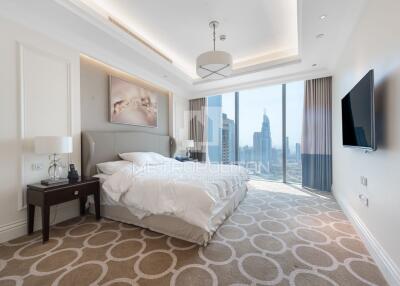 Fully Furnished  Luxurious Apt  Elegant Design