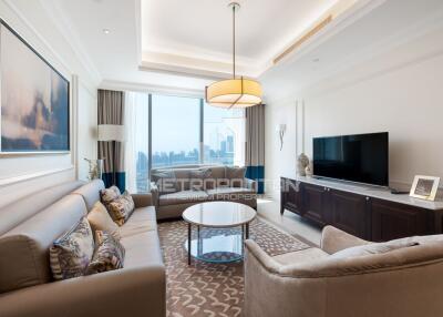 Fully Furnished  Luxurious Apt  Elegant Design