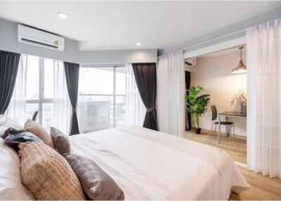 52 Sqm., Studio Condo listed for ฿ 5,900,000.