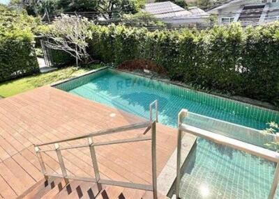 Pet-friendly  townhouse ,3 bed, Private  pool