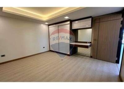 Seaview Foreign Freehold, Rawai, low price, newly renovated