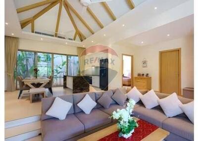 Trichada Tropical, luxury Bangtao, Phuket Villa, UWC Thailand