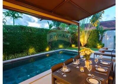 Trichada Tropical, luxury Bangtao, Phuket Villa, UWC Thailand