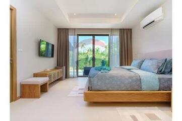 Trichada Tropical, luxury Bangtao, Phuket Villa, UWC Thailand