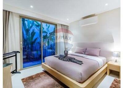 Trichada Tropical, luxury Bangtao, Phuket Villa, UWC Thailand