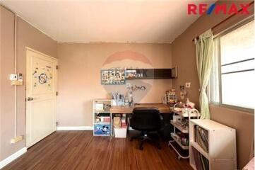 96 Sqm., 3 Beds Townhouse listed for ฿ 1,600,000.