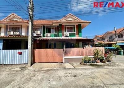 96 Sqm., 3 Beds Townhouse listed for ฿ 1,600,000.