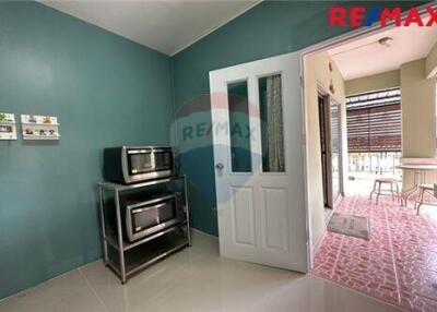 96 Sqm., 3 Beds Townhouse listed for ฿ 1,650,000.