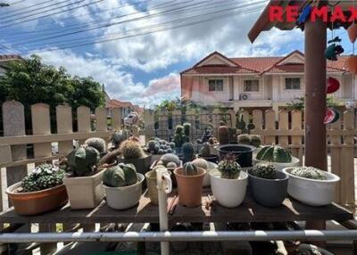 96 Sqm., 3 Beds Townhouse listed for ฿ 1,650,000.