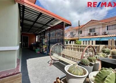 96 Sqm., 3 Beds Townhouse listed for ฿ 1,650,000.