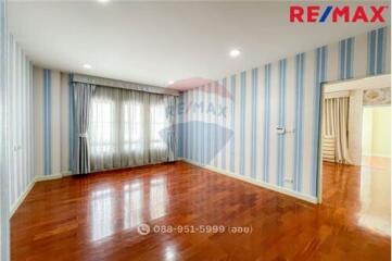 305 Sqm., 4 Beds Townhouse listed for ฿ 12,900,000.