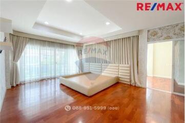 305 Sqm., 4 Beds Townhouse listed for ฿ 12,900,000.