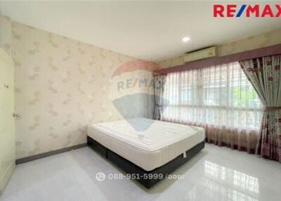 305 Sqm., 4 Beds Townhouse listed for ฿ 12,900,000.