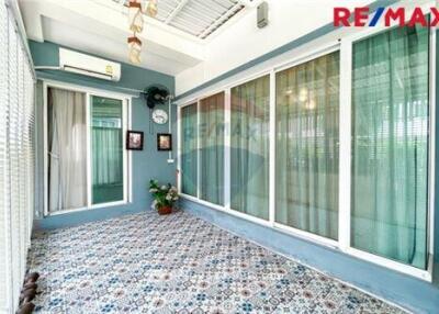 305 Sqm., 4 Beds Townhouse listed for ฿ 12,900,000.