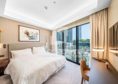 Exclusive  Luxury  Furnished  Boulevard View.