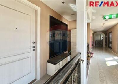 48 Sqm., 1 Bed Townhouse listed for ฿ 4,490,000.