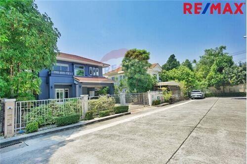 180 Sqm., 3 Beds Townhouse listed for ฿ 5,990,000.