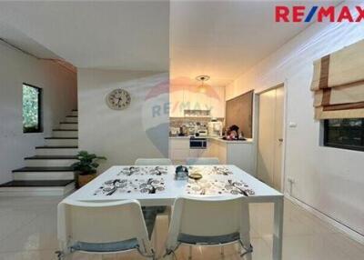 90 Sqm., 3 Beds Townhouse listed for ฿ 2,390,000.