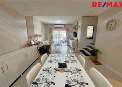 90 Sqm., 3 Beds Townhouse listed for ฿ 2,390,000.