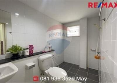 140 Sqm., 3 Beds Townhouse listed for ฿ 3,750,000.