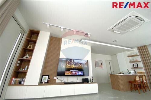 158 Sqm., 3 Beds Townhouse listed for ฿ 8,000,000.