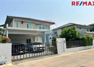 158 Sqm., 3 Beds Townhouse listed for ฿ 8,000,000.