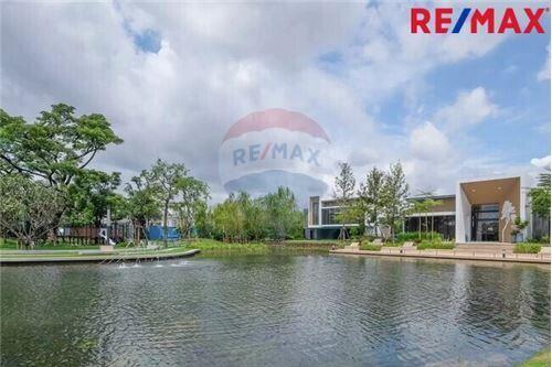 158 Sqm., 3 Beds Townhouse listed for ฿ 8,000,000.