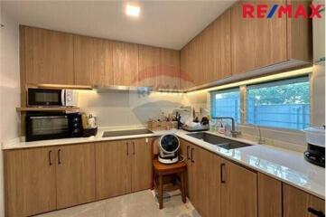 158 Sqm., 3 Beds Townhouse listed for ฿ 8,000,000.