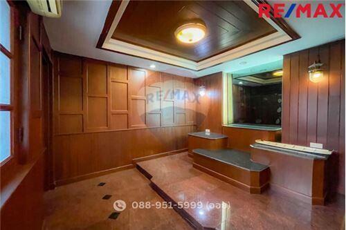 270 Sqm., 4 Beds Townhouse listed for ฿ 6,200,000.