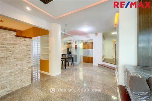 270 Sqm., 4 Beds Townhouse listed for ฿ 6,200,000.