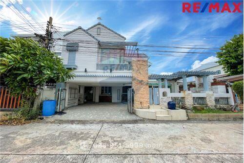 270 Sqm., 4 Beds Townhouse listed for ฿ 6,200,000.