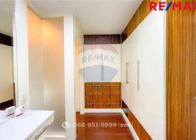 270 Sqm., 4 Beds Townhouse listed for ฿ 6,200,000.