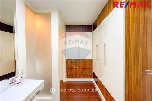 270 Sqm., 4 Beds Townhouse listed for ฿ 6,200,000.