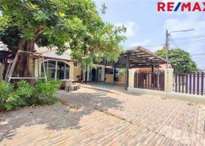 200 Sqm., 4 Beds Townhouse listed for ฿ 2,790,000.