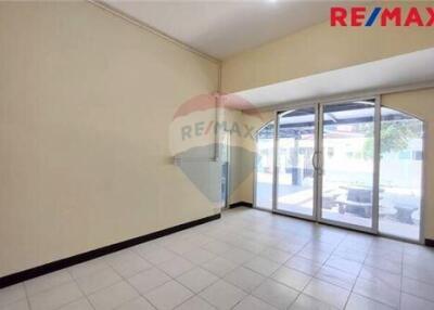 200 Sqm., 4 Beds Townhouse listed for ฿ 2,790,000.