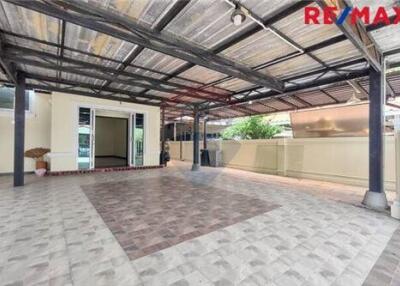 200 Sqm., 4 Beds Townhouse listed for ฿ 2,790,000.