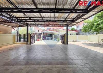 200 Sqm., 4 Beds Townhouse listed for ฿ 2,790,000.