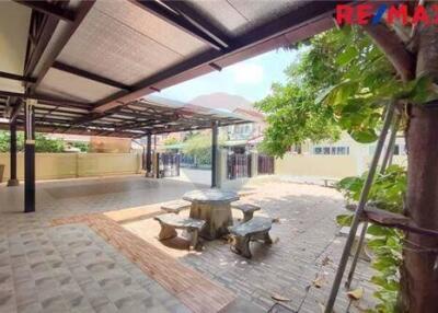 200 Sqm., 4 Beds Townhouse listed for ฿ 2,790,000.