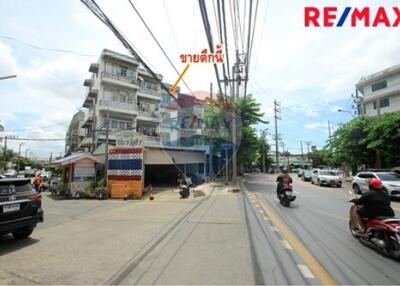 320 Sqm. Townhouse listed for ฿ 4,200,000.