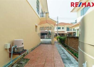 145 Sqm., 3 Beds Townhouse listed for ฿ 3,900,000.