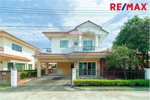 145 Sqm., 3 Beds Townhouse listed for ฿ 3,900,000.