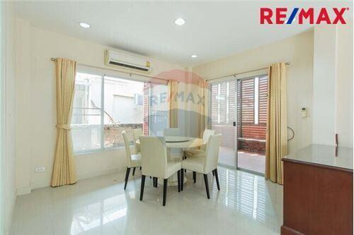 145 Sqm., 3 Beds Townhouse listed for ฿ 3,900,000.